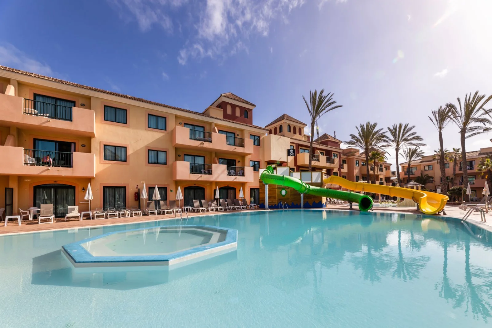 BLUESEA ALOE CORRALEJO HOTEL – La oliva