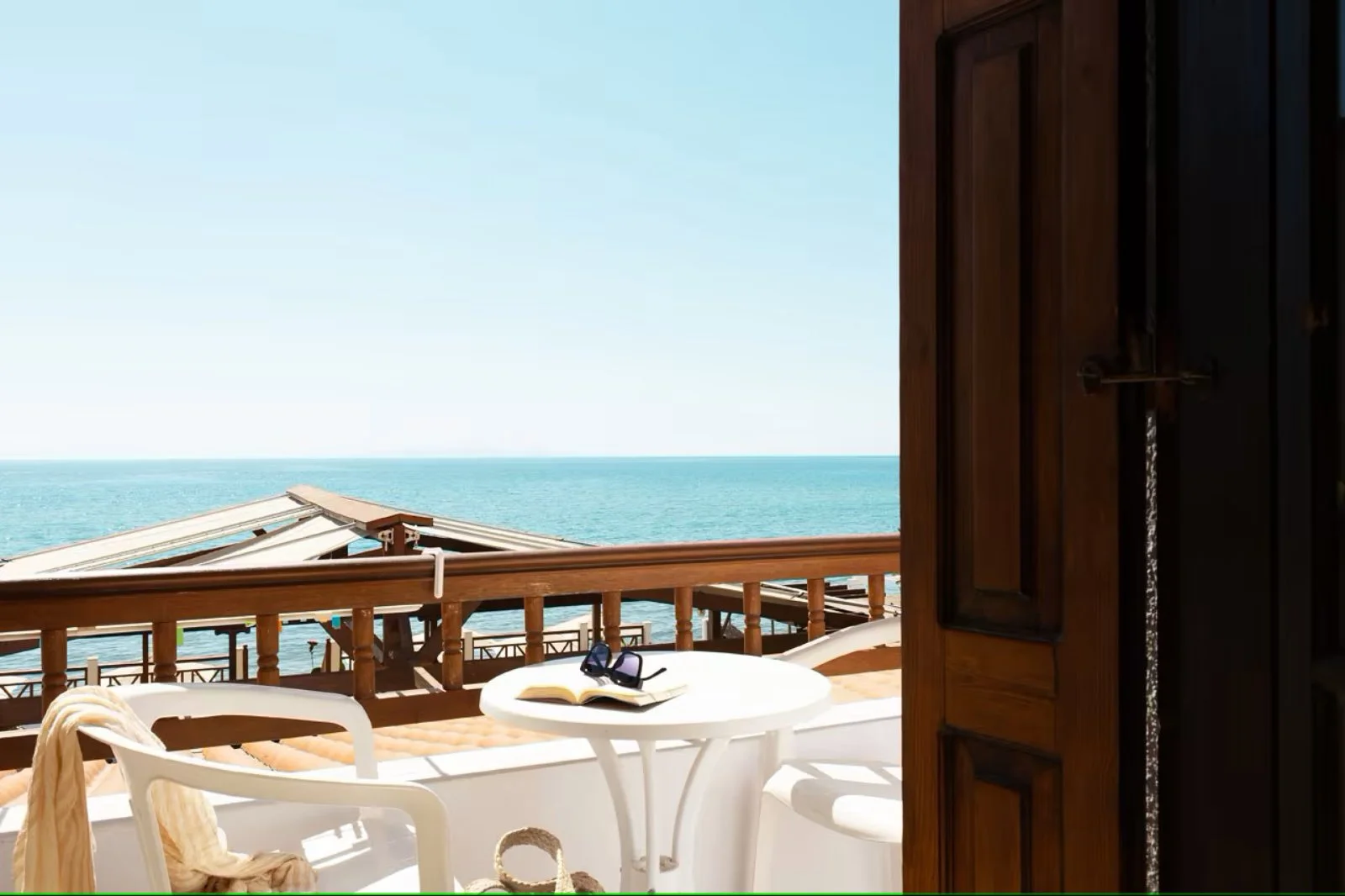 POTOKAKI BEACH FRONT HOTEL – Potokaki