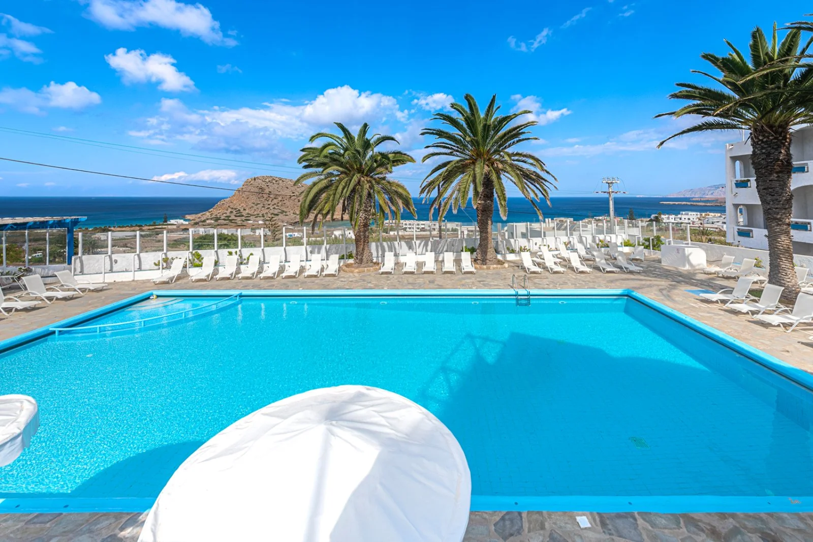 HOTEL BLUU BAHARI – Arkasa