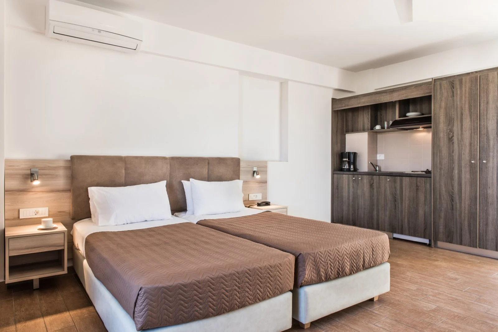 HOTEL GERONA MARE – Gerani