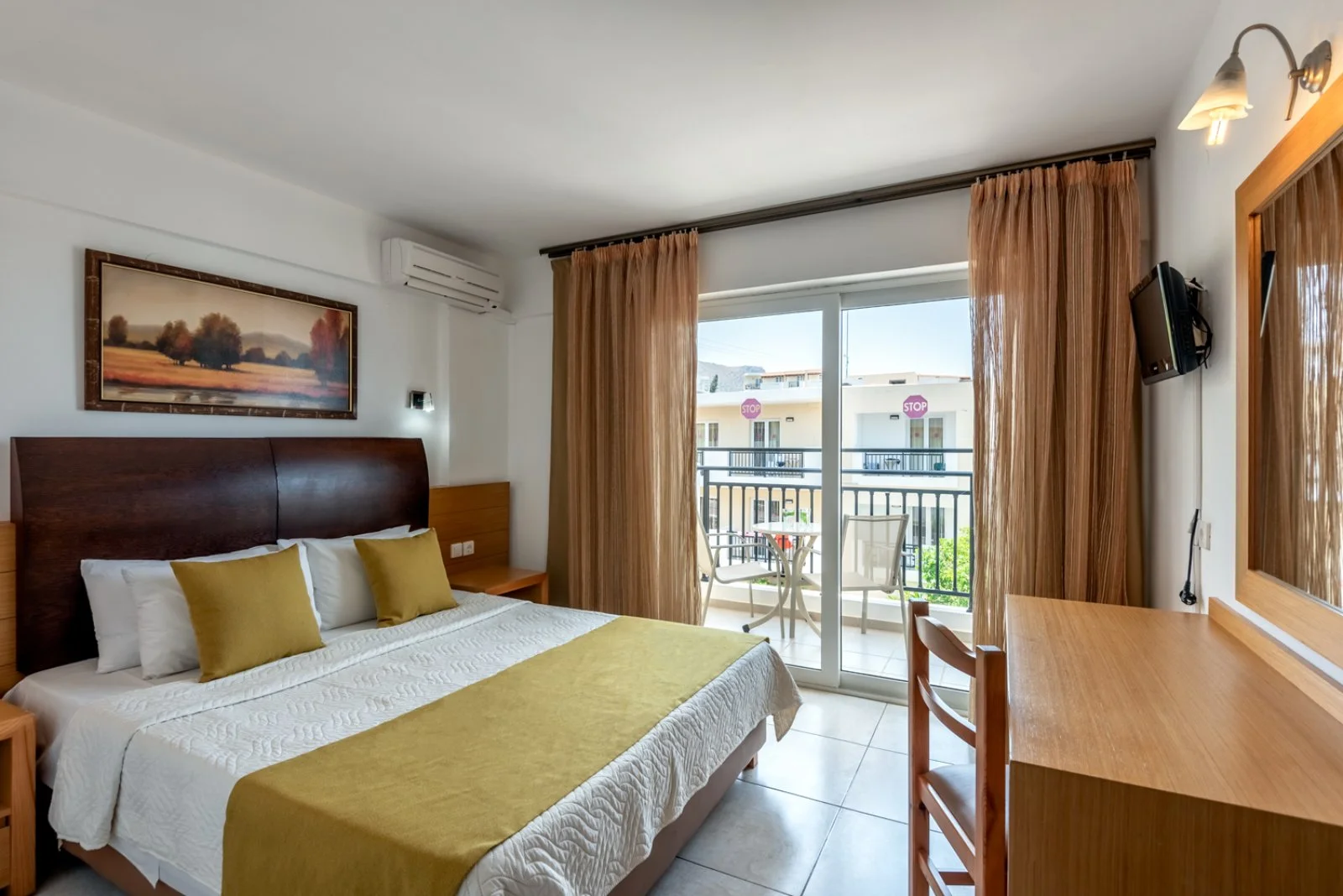 HOTEL MEDITERRANEO – Chersonissos