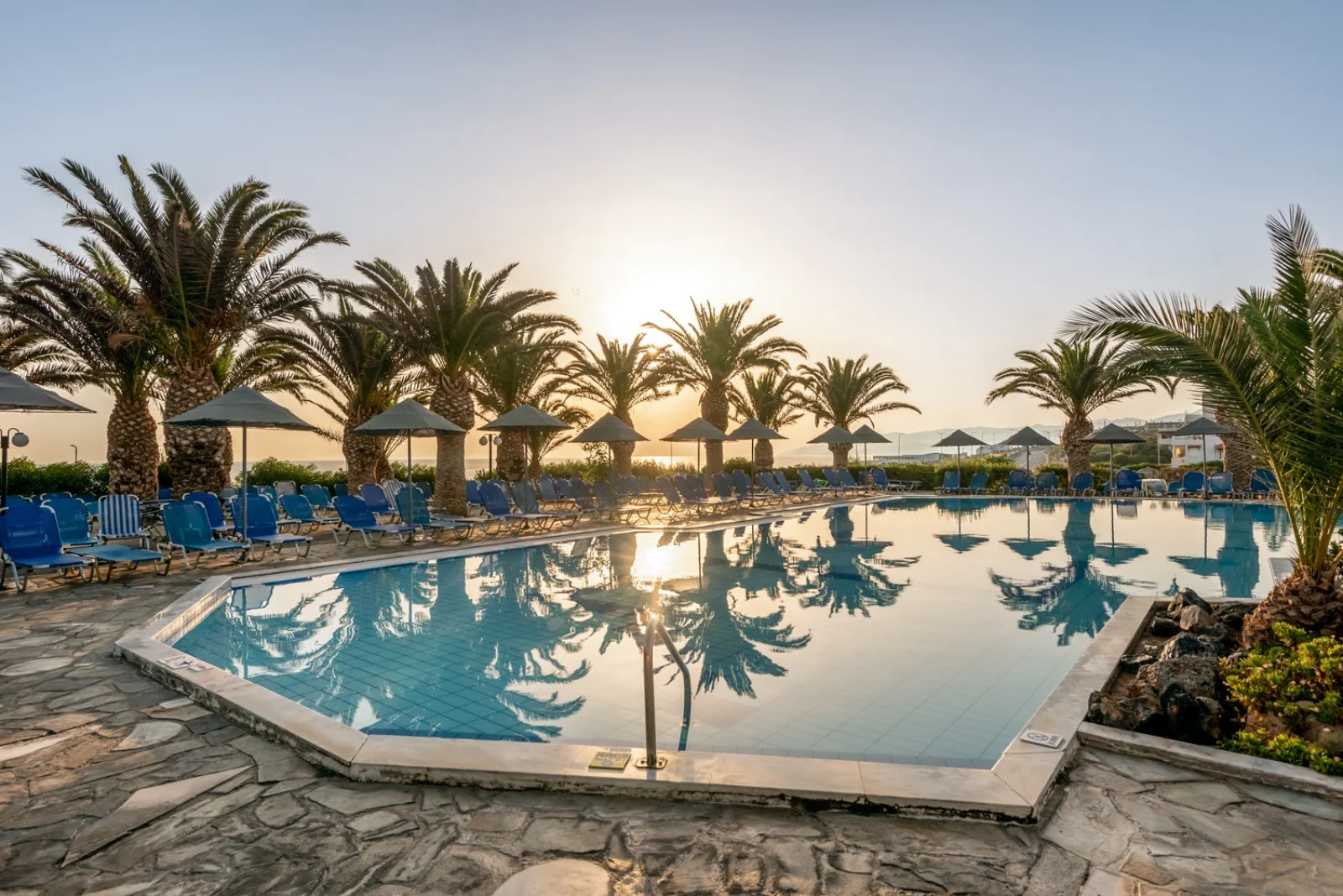 HOTEL MEDITERRANEO – Chersonissos