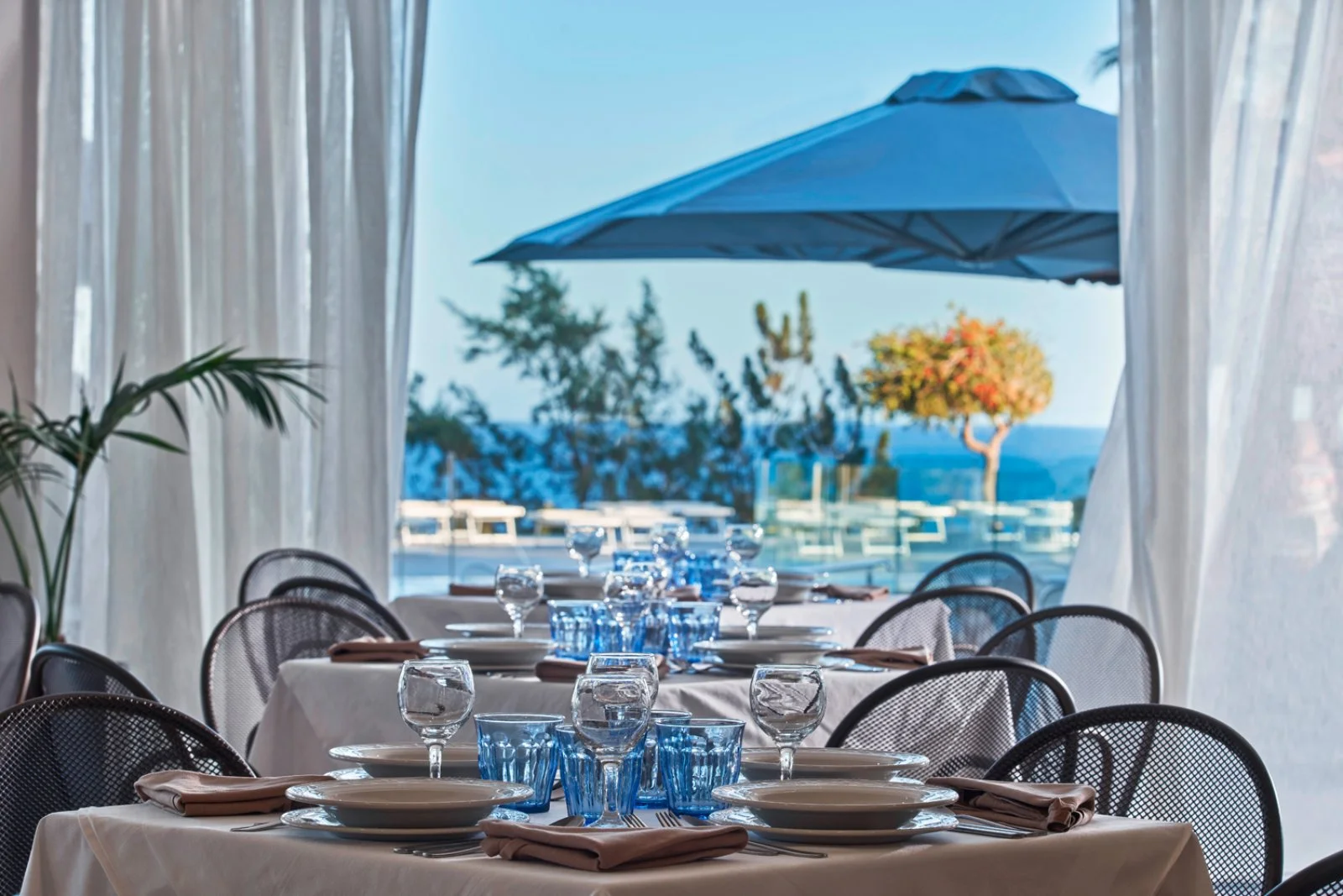 Venus pool restaurant