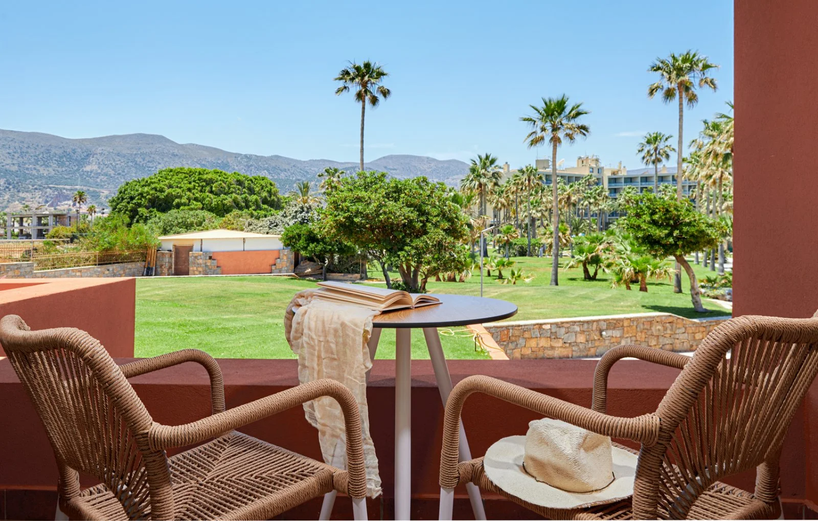 BRAVO SIRENS BEACH & VILLAGE – Malia