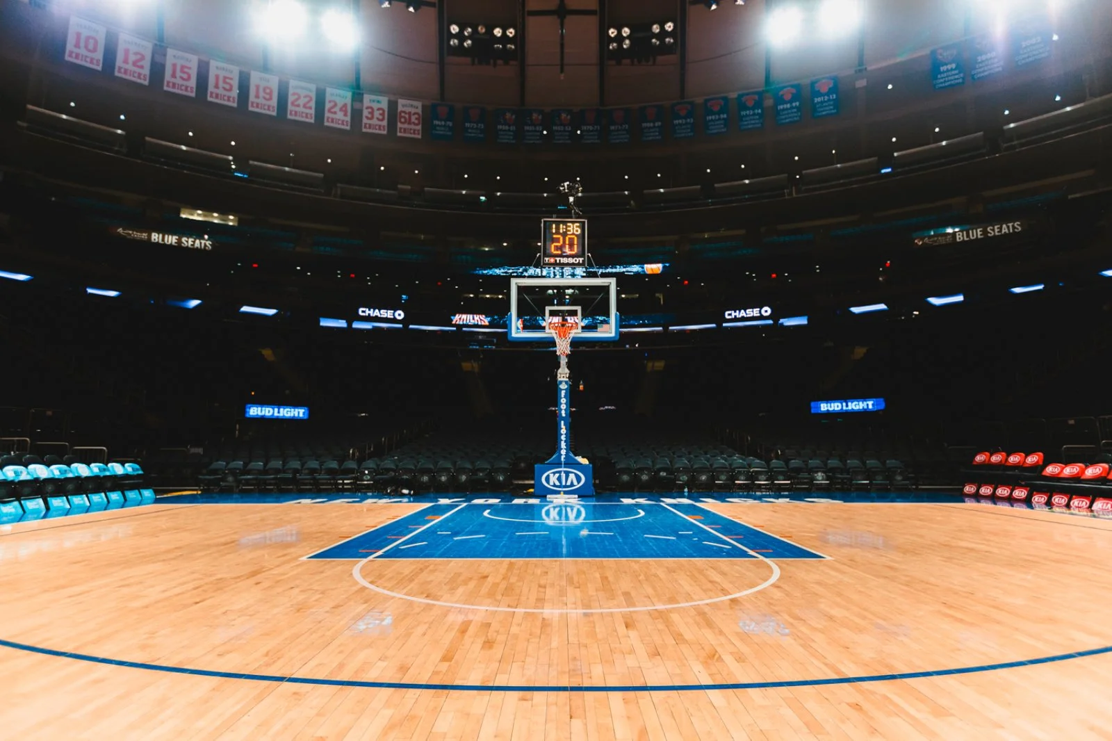 Nba Nyc Knicks - Row Nyc - Knicks E Madison Square Garden