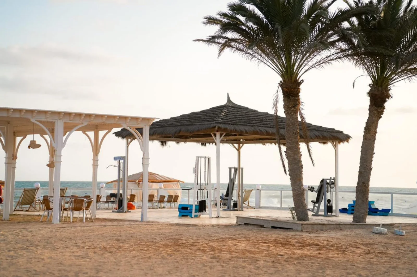 YATI BEACH RESORT – Medenina