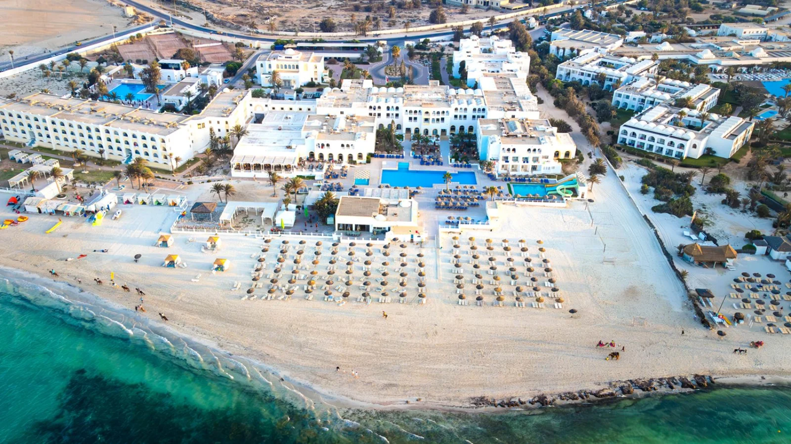 YATI BEACH RESORT – Medenina